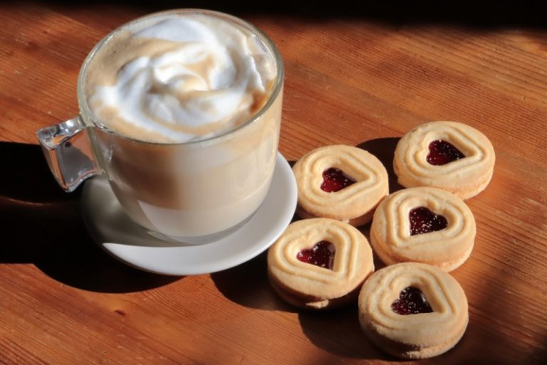 Authentic Raf Coffee (Russian Coffee) Recipe | Corner Coffee Store