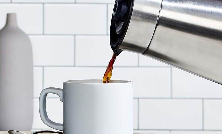 oxo-on-barista-brain-pouring-brewed-coffee-3969952