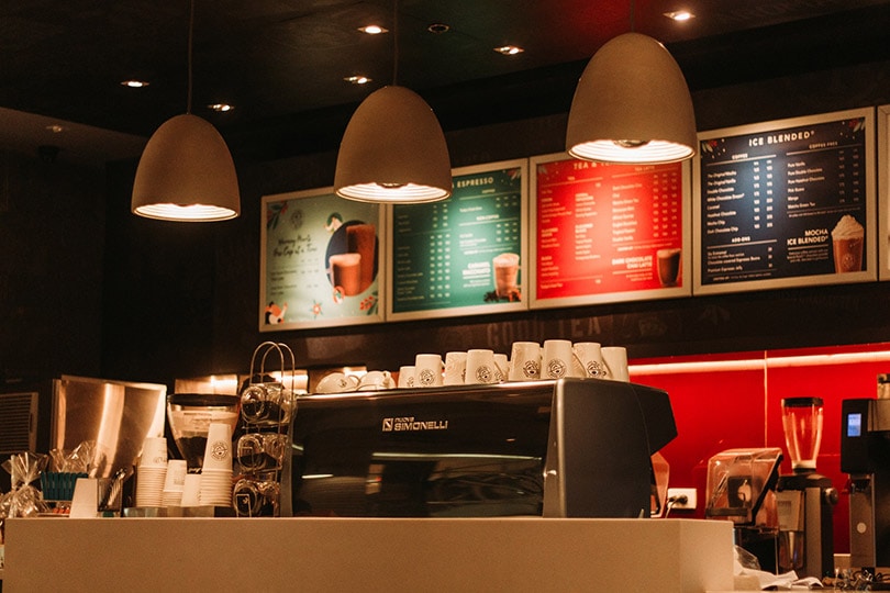 a Coffee Bean & Tea Leaf coffee shop in Dasmariñas, Philippines