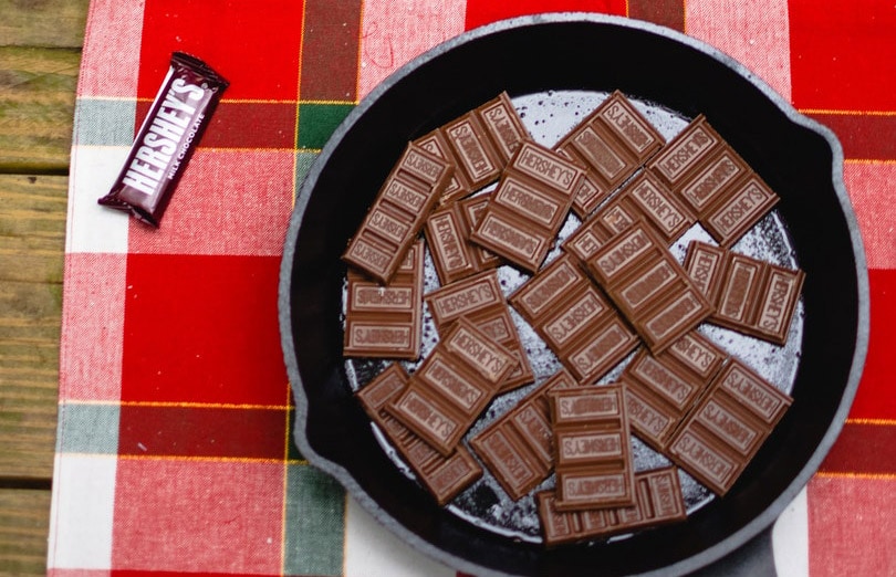 dark chocolates on frying pan