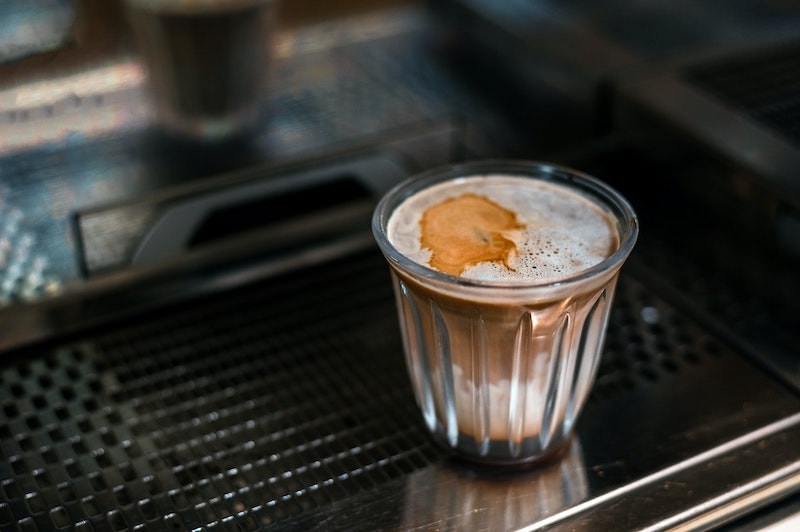 dirty latte with espresso and milk layers