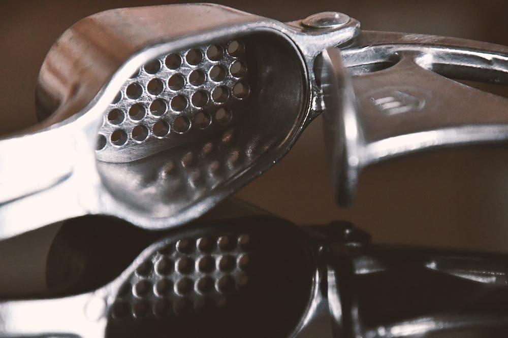 garlic press