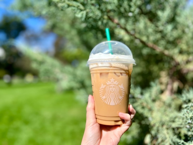 Starbucks iced pumpkin spice latte